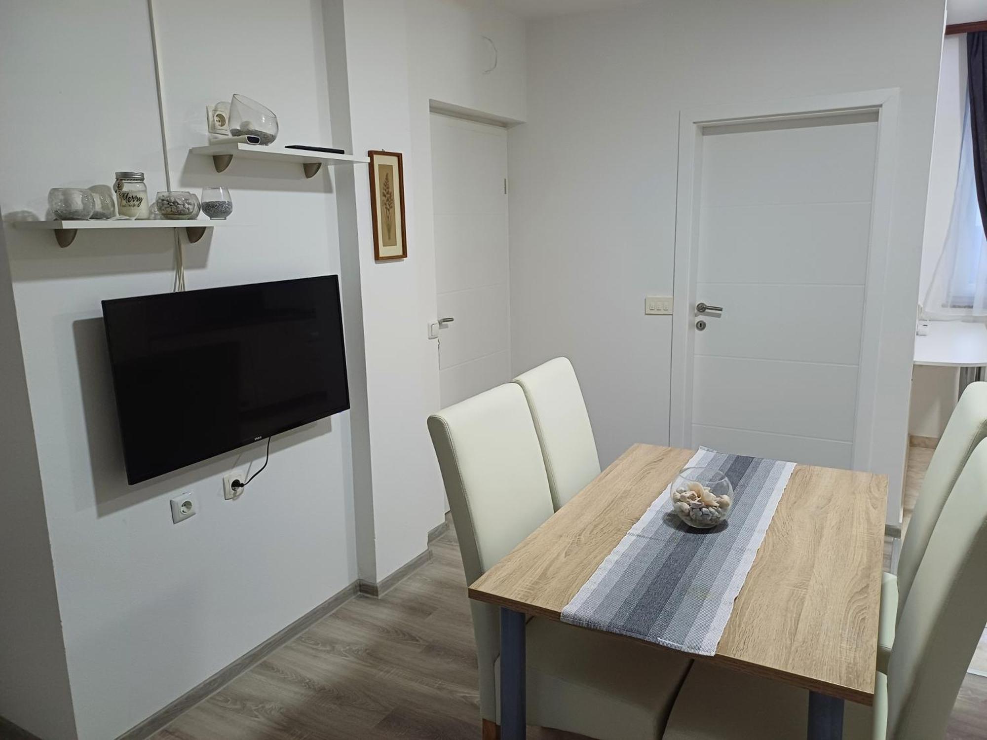 Apartmani Bulajic 克尔克 外观 照片